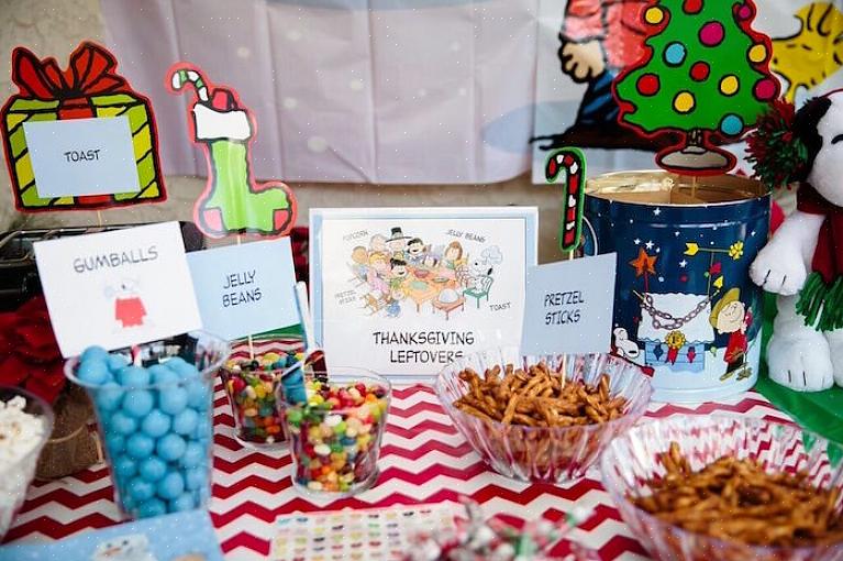 Pesquise por "Forma de bolo Snoopy" ou "Forma de bolo de amendoim" para ver que tipos de bolos você pode