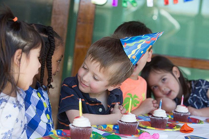 Antes de planejar a festa de aniversário de seu filho