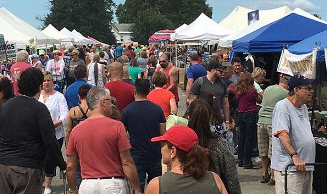 O Stormville Flea Market foi inaugurado em 1970 com algumas dezenas de vendedores em um campo de aviação