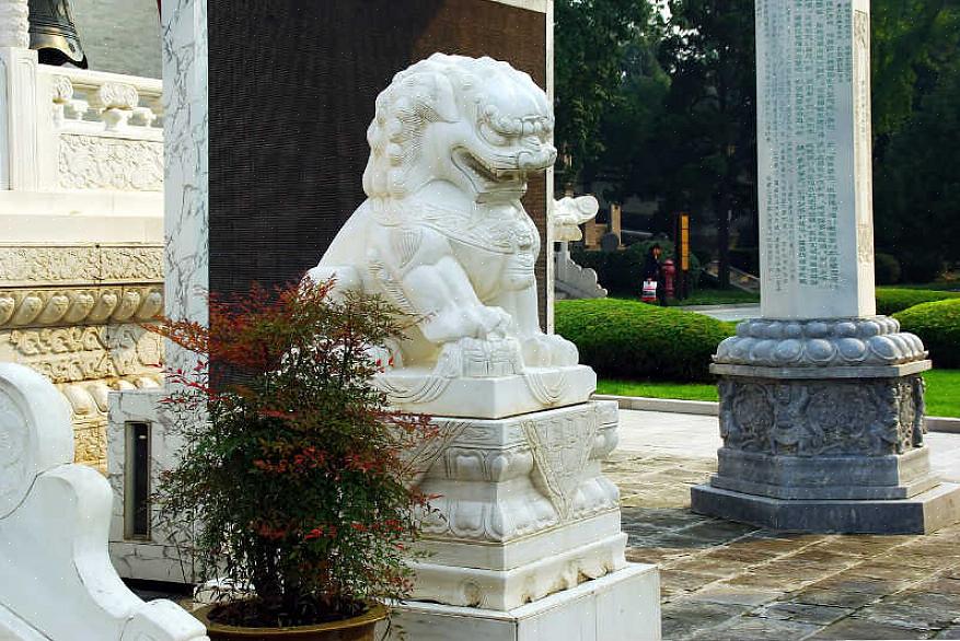 Feng shui Fu Cães ou Leões Guardiões Imperiais são um forte símbolo de proteção do Feng Shui