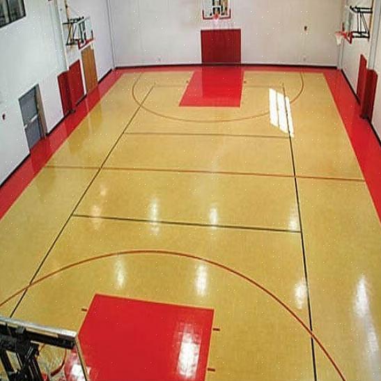 O piso de um campo de basquetebol de qualidade profissional custa entre 59700€