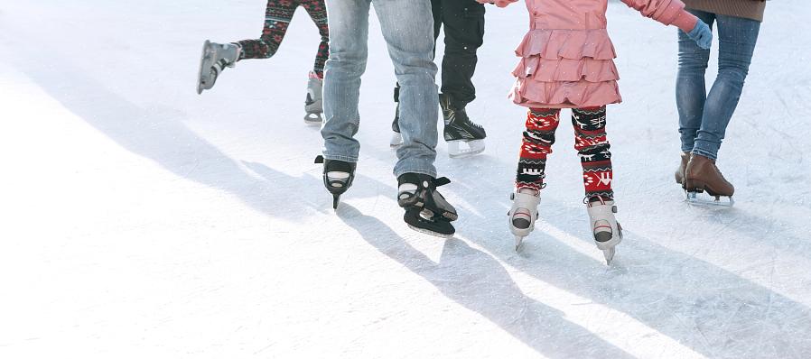 Numere cada canto da pista de patinação no gelo