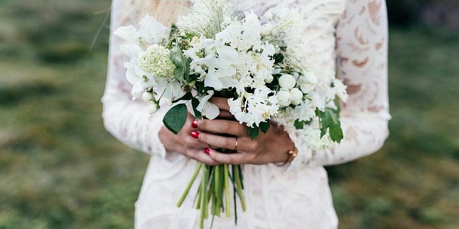 Se o tempo for curto ou se seus planos de casamento incluírem apenas algumas pessoas