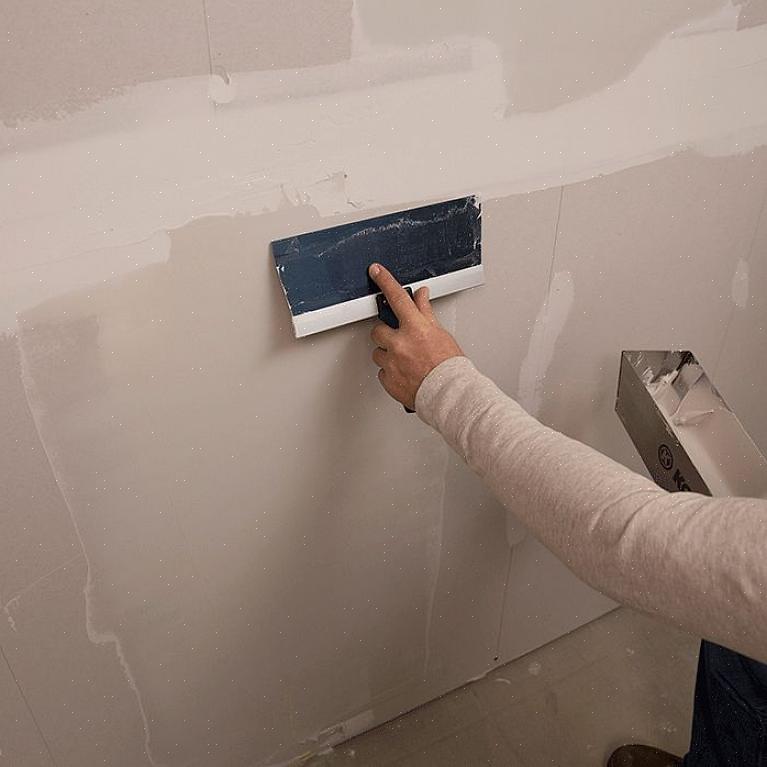 Embora o gesso de fato compreenda a maior parte dos painéis de drywall