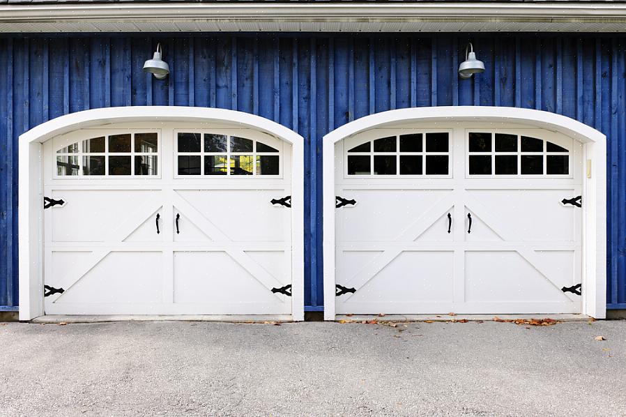 Você não precisa substituir a porta da garagem ou o controle da porta por um modelo mais silencioso