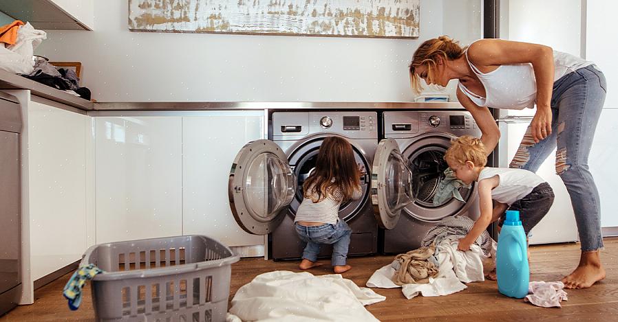 Uma secadora movida a gás natural seca uma carga de roupas três vezes mais rápido do que uma secadora